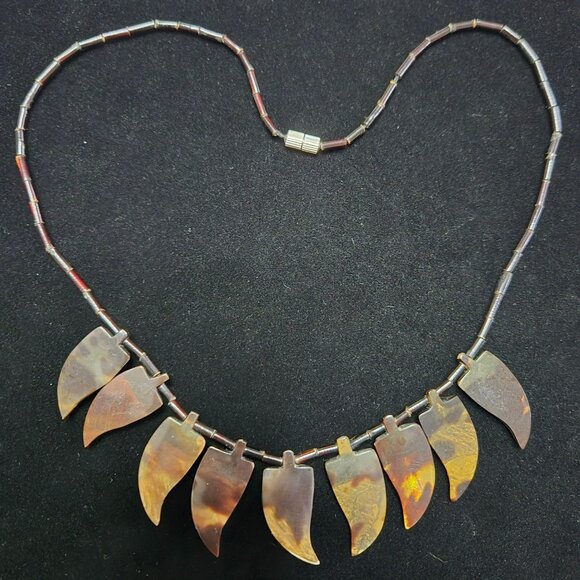 Vintage Black Coral and Mother of Pearl Hawai'i Beaded Necklace - Picture 2 of 3